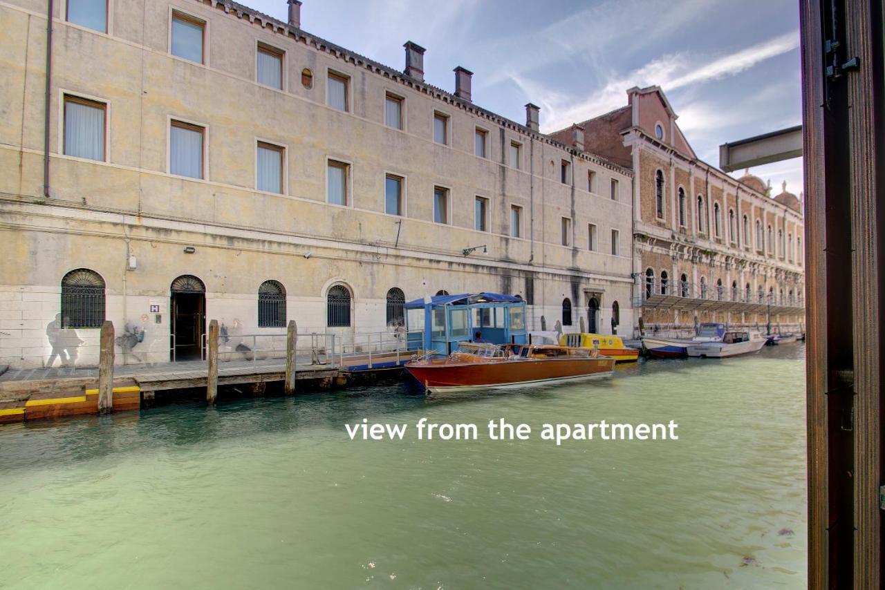 Canal-Door Venesia Bagian luar foto