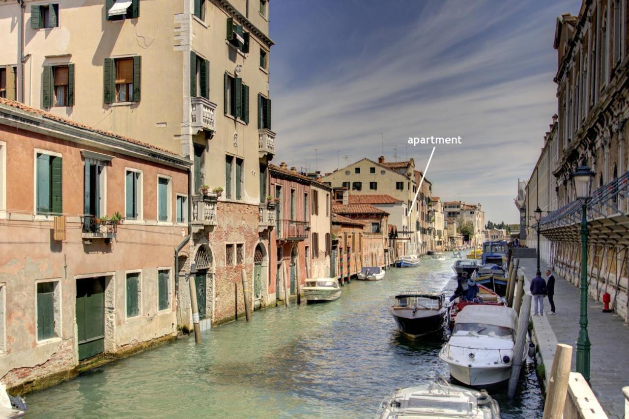 Canal-Door Venesia Bagian luar foto